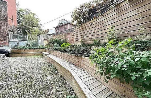 2779 University Avenue