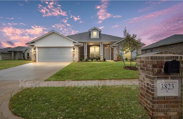 3823 Manderly Pl - 3823 Manderly Place, Norman, OK 73071