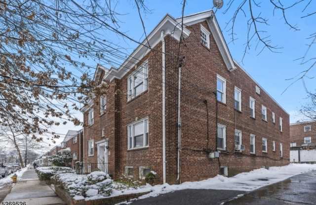 121 Midland