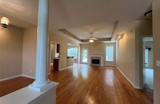 8309 GRAYSON GROVE Drive