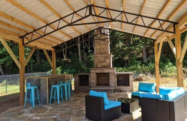 Creekside Apartments