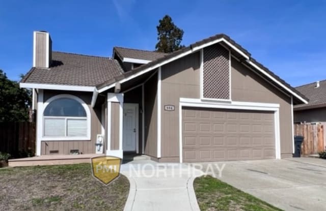 984 Wood Hollow Ct - 984 Wood Hollow Court, Fairfield, CA 94533