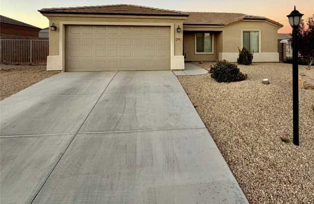 2991 E Estrella Vista