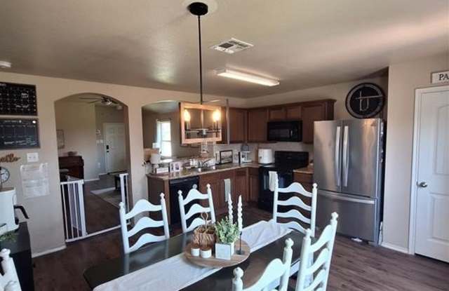 1809 Prairie View Drive