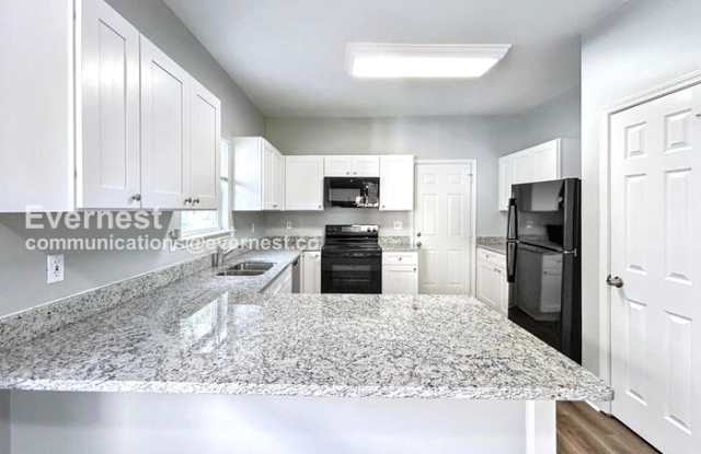 379 Yonkers Avenue Northwest