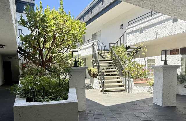 1741 Granville Avenue