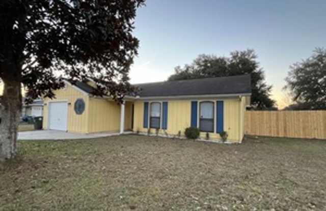 155 Greenacres Cir Kingsland