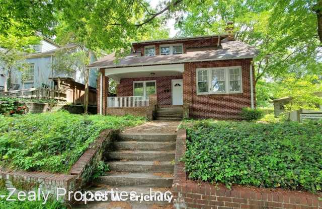 1205 Friendly Avenue