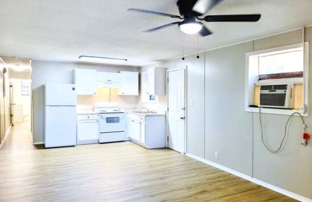 Photo of 835 Clark Street