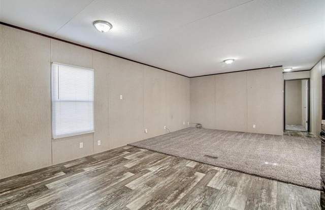 11621 Annandale Road