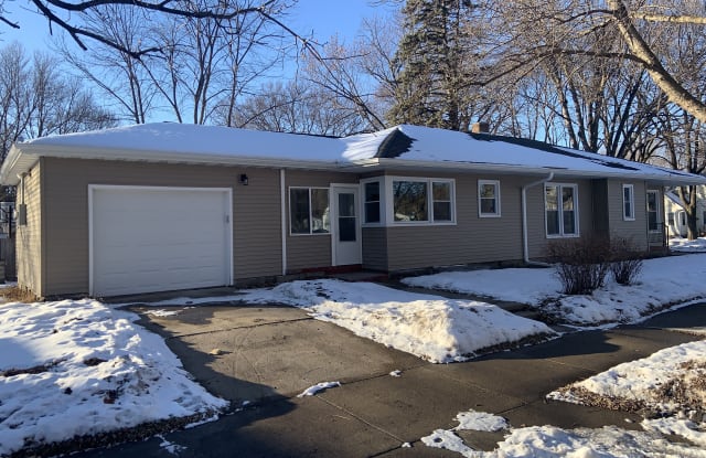 310 West St N - 310 West Street North, Jordan, MN 55352