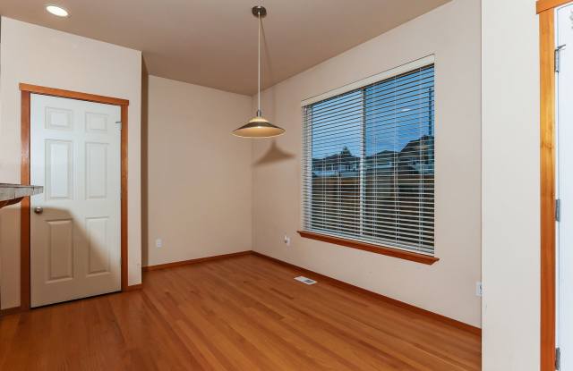 Stunning Bothell 5-Bedroom with flexible bonus room