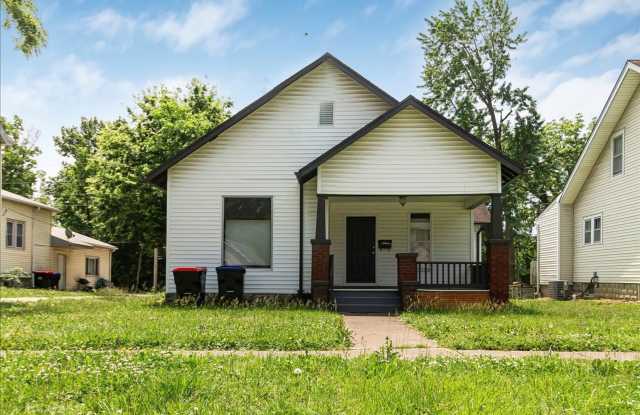 Photo of short term lease available