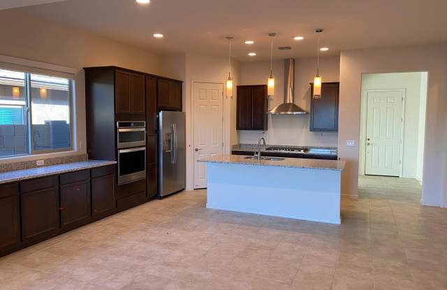 Photo of 635 E Kalalau Drive