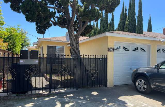 Inglewood Duplex - Front House - 3320 West 112th Street, Inglewood, CA 90303