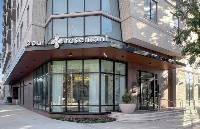 Photo of Pearl Rosemont