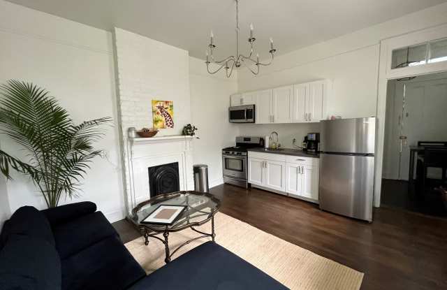 1010 Third St