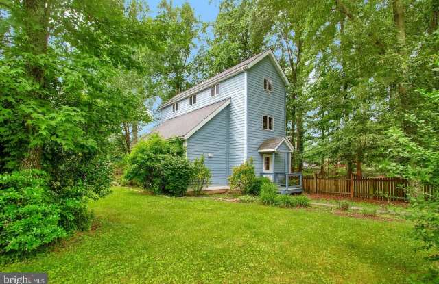 Photo of 920 OLD ANNAPOLIS NECK Road