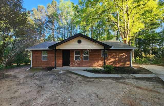 727 W Creek Cir