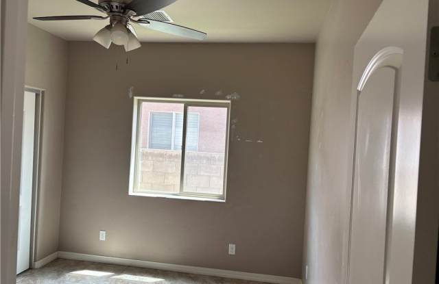 3645 N Lomita Street