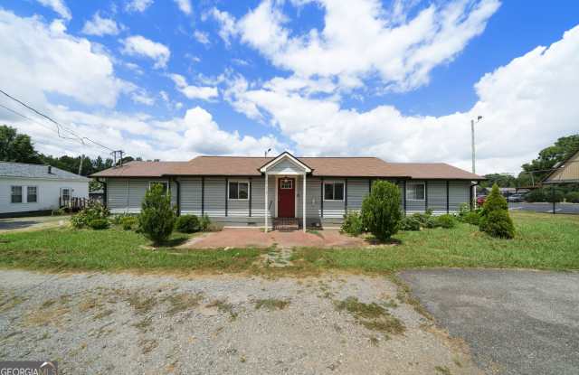 Photo of 1317 Cassville Road NW