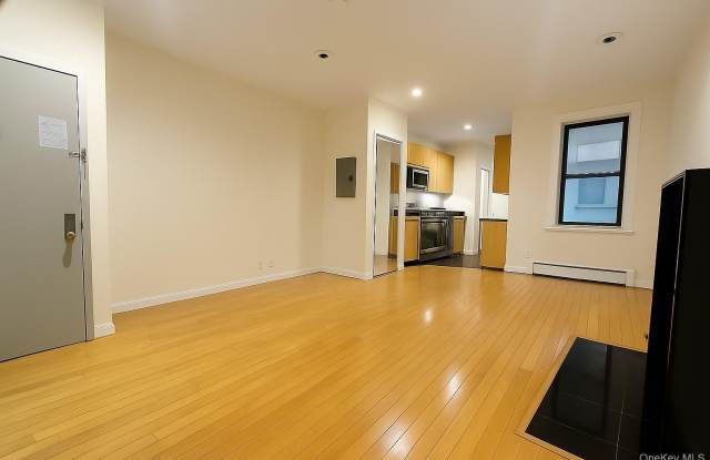 206 E 124th Street unit: 3A