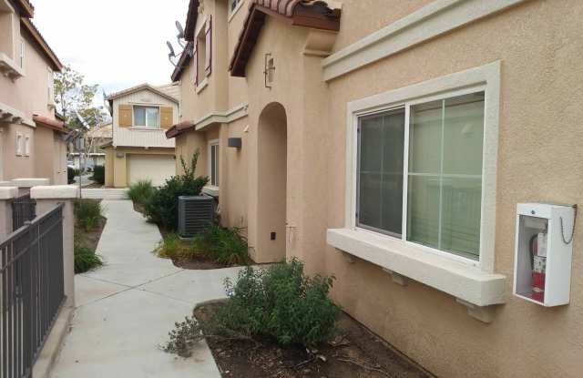 Spacious 3 Bedroom Moreno Valley Townhouse in Gated  Community!