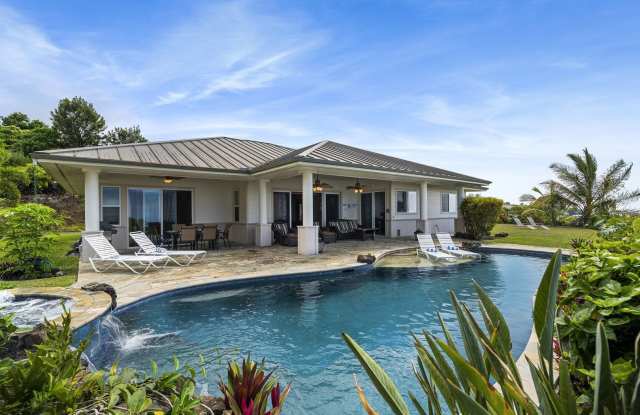 Luxurious Oceanview Getaway w/Private Pool  Spa and Serene Lanai - Piko Nani