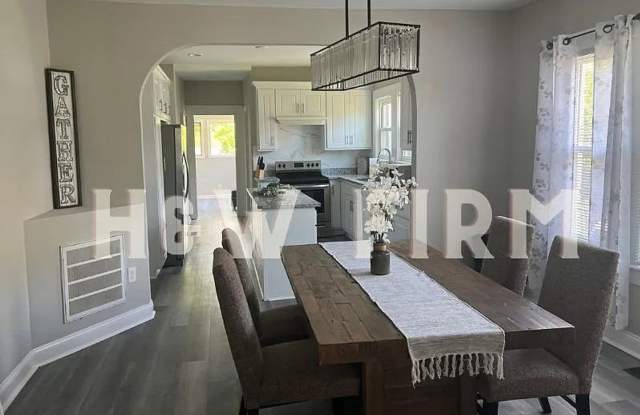 Room in 5 Bedroom Home at Formosa Ave