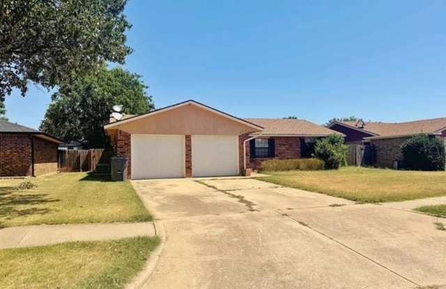 Photo of 4718 SE 47th- COMING SOON!