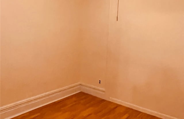 70-29 68th - 70-29 68th Place, Queens, NY 11385