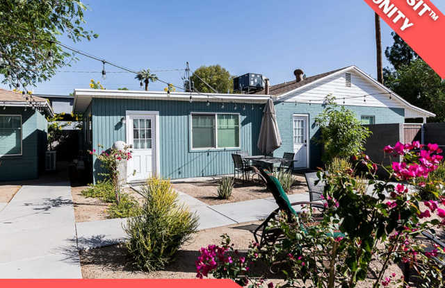 2 Bed | 1 Bath -  Courtyard Style Unit