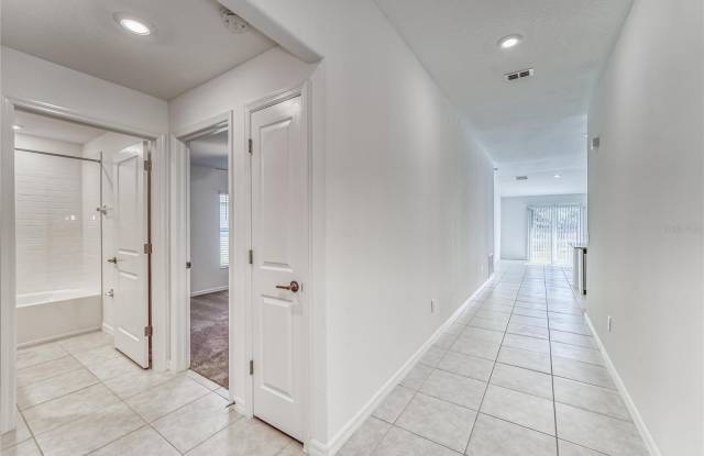 10245 SHADY PRESERVE DRIVE