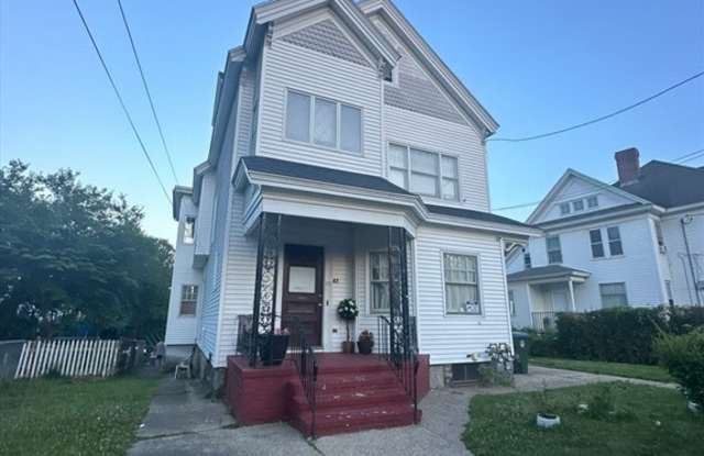 87 E Haverhill St