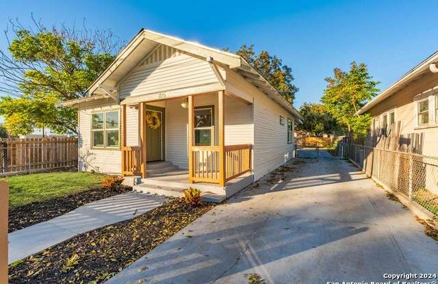 Photo of 815 steves
