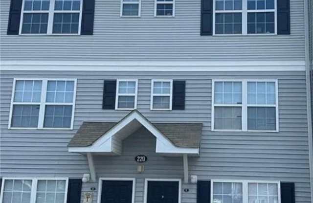 Photo of 220 Campus (Unit F) Drive unit: F