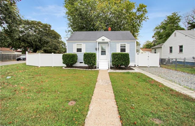 414 Wakefield Avenue - 414 Wakefield Avenue, Hampton, VA 23661