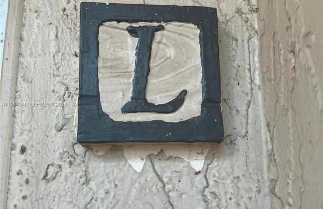 620 Cypress Club Way