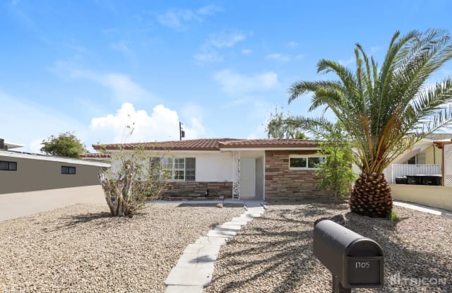 1705 8th Place - 1705 South 8th Place, Las Vegas, NV 89104