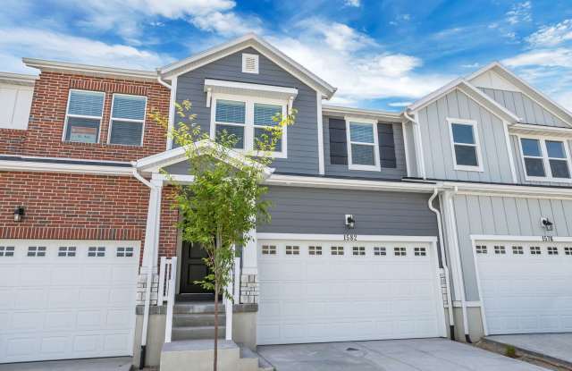 Great Lehi Townhome