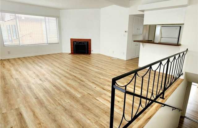 Photo of 326 10th Place