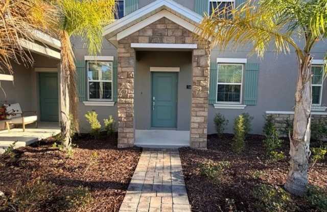 1661 CROSS PRAIRIE PARKWAY