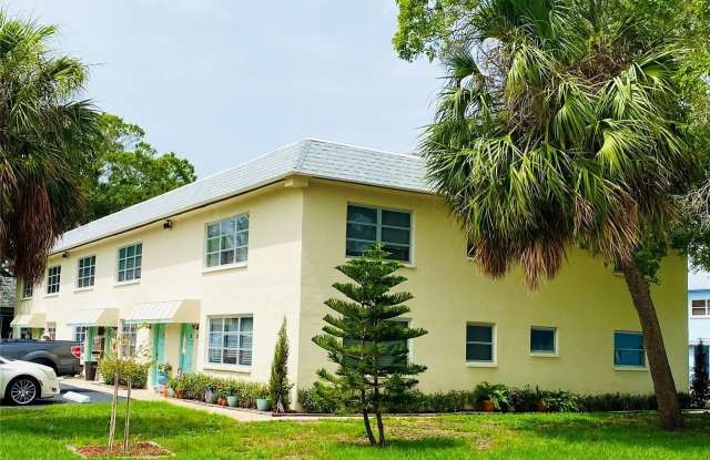 3060 CLINTON STREET S