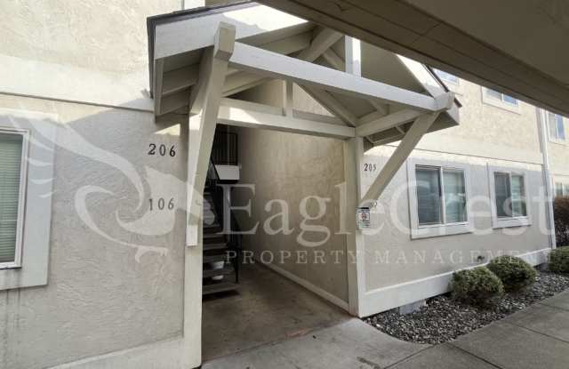 Two Bedroom, Two Bathroom Unit at the Vineyards HOA