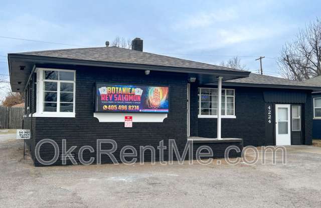 Photo of 4224 NW 23rd St