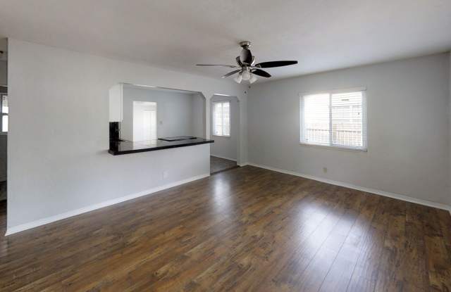 Charming 2 bedroom 1 bath - move in ready