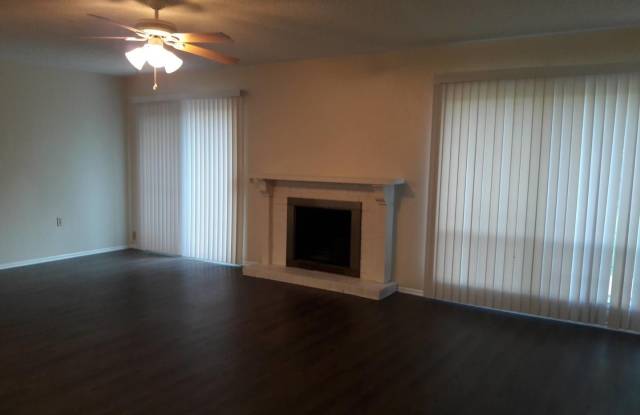 5809 Liberty Bell St