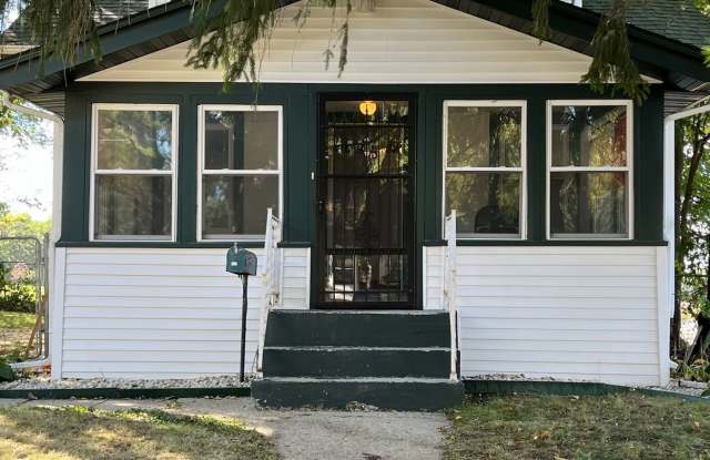 Very Large 2 Bedroom Home