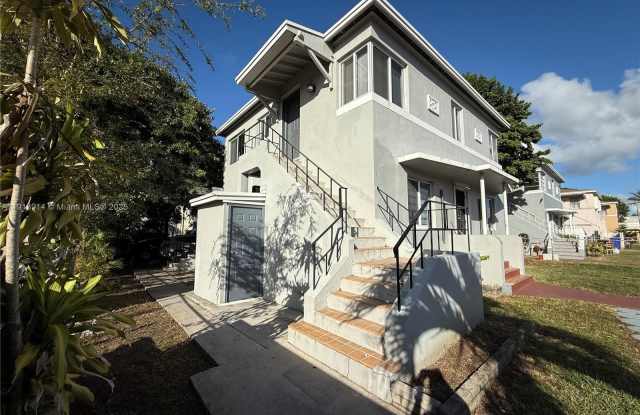 Photo of 2343 NW 14th St