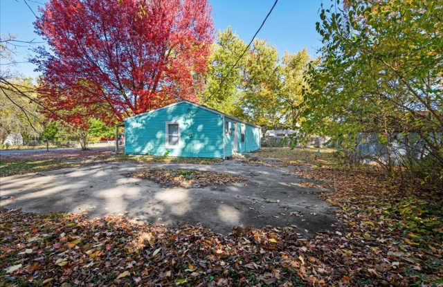 4159 Ridgeview Dr - $1,200/mo.